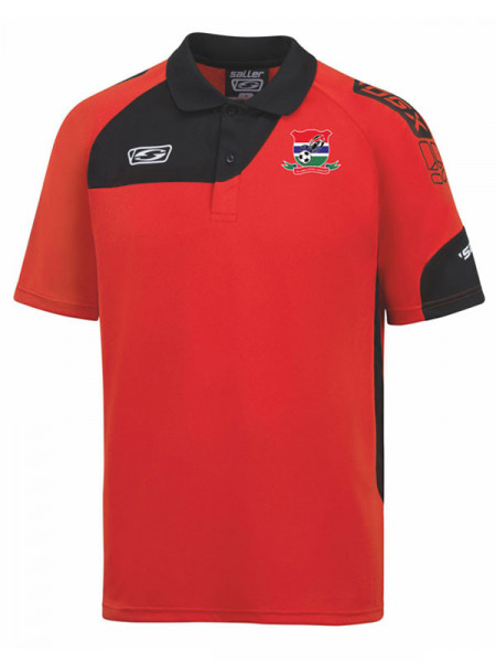  Official Poloshirt Gambia Football Federation für den coolen Look und tollen Trageeigenschaften. – klassischer Kragen mit Knopfleiste – Raglanärmel für mehr Bewegungsfreiheit – legerer Schnitt mit offenem Abschluss Inklusiv Wappen und Vereinsschriftz